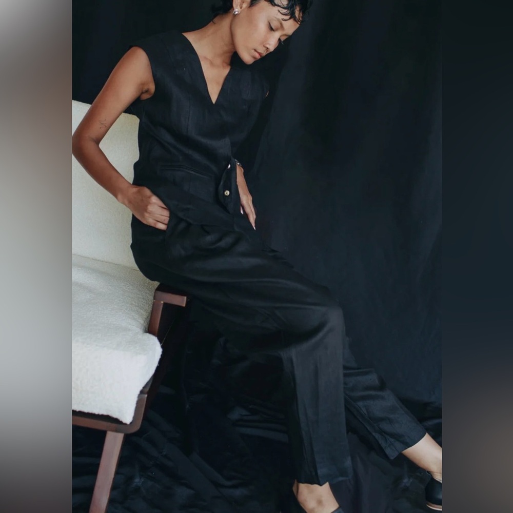lu• ciee black Tapered Suiting Linen Trouser
